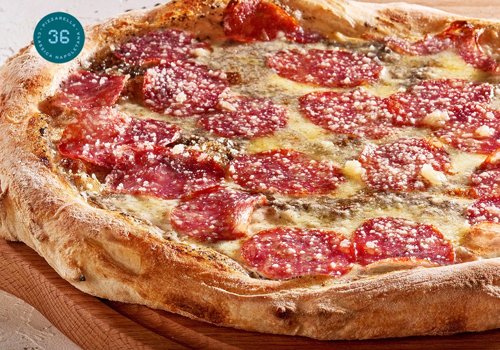 Неаполитанская пицца Трюфельная с салями 26 см